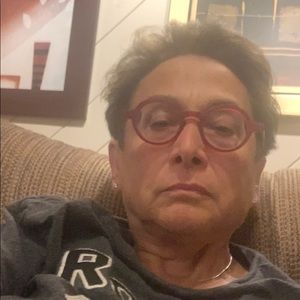 Meet your Posher, Roey